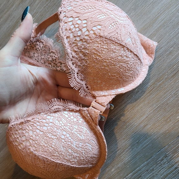 NWT Light Pink Lace 32DD Bra - Picture 2 of 10